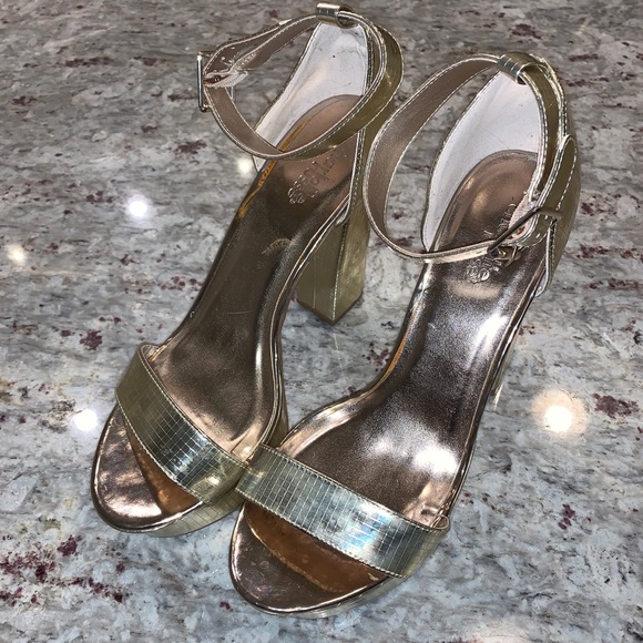 Charlotte Russe Gold Disco Platform Heels - Picture 2 of 4